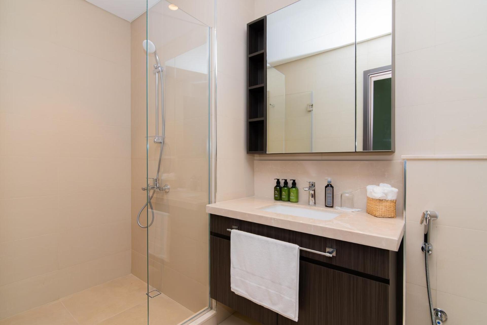 Elite Escape - 2 Bhk Getaway With Mall Access - 1508 Appartement